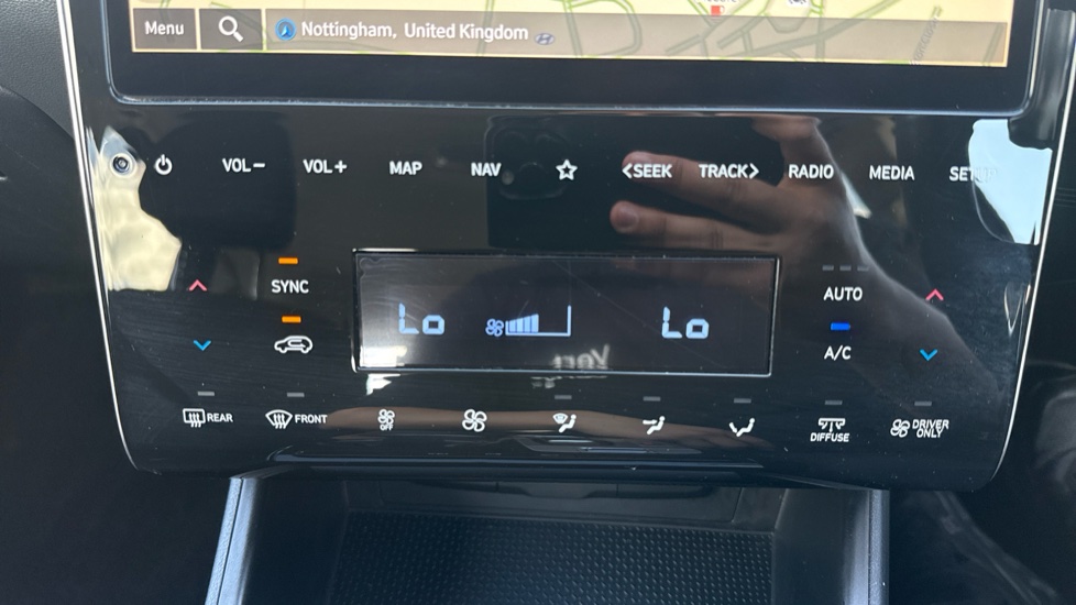 Hyundai TUCSON 1.6 TGDi Hybrid 230 SE Connect 5dr 2WD Auto Hybrid Estate - Image 27
