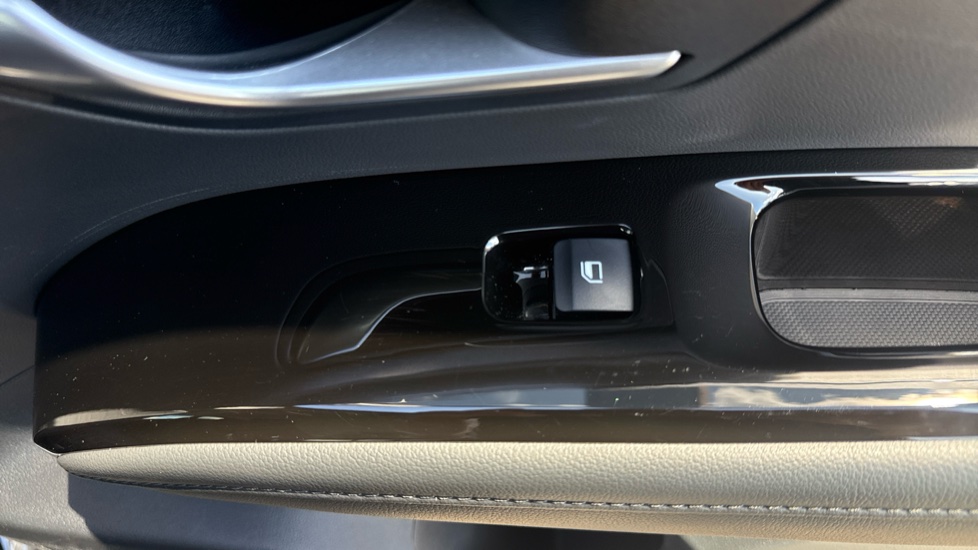 Hyundai TUCSON 1.6 TGDi Hybrid 230 SE Connect 5dr 2WD Auto Hybrid Estate - Image 40