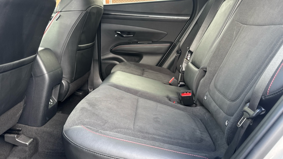 Hyundai TUCSON 1.6 TGDi N Line 5dr 2WD Petrol Estate - Image 16