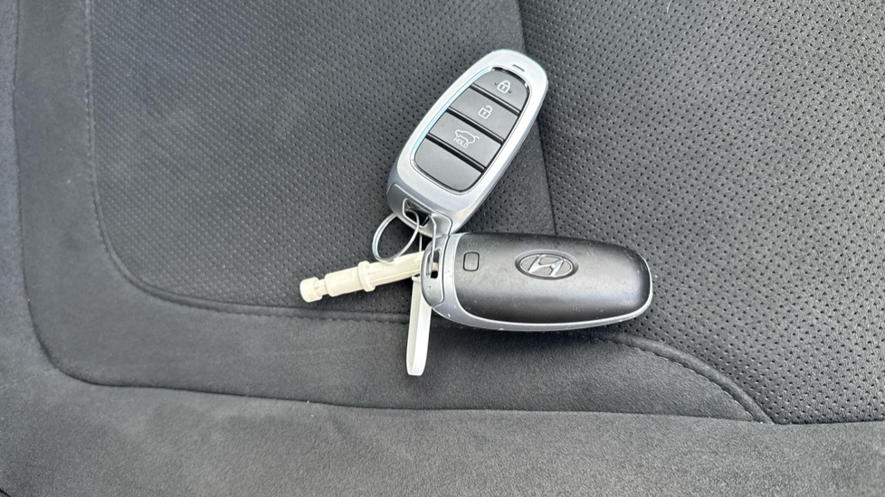 Hyundai TUCSON 1.6 TGDi N Line 5dr 2WD Petrol Estate - Image 20
