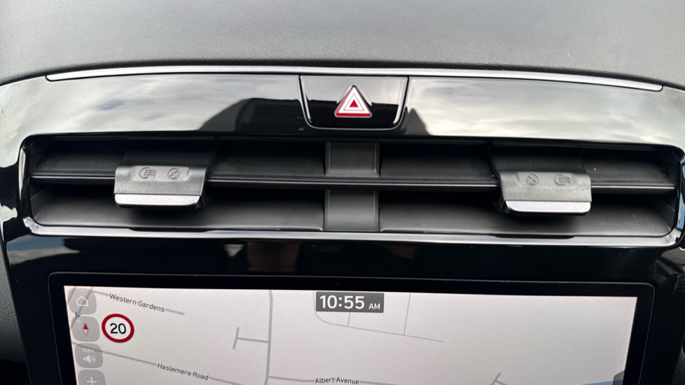 Hyundai TUCSON 1.6 TGDi N Line 5dr 2WD Petrol Estate - Image 35