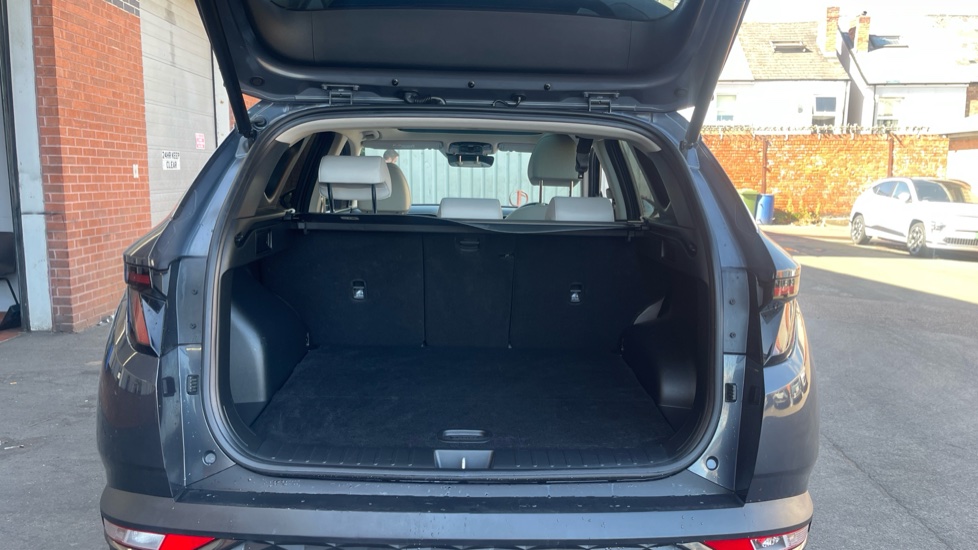 Hyundai TUCSON 1.6 TGDi Ultimate 5dr 2WD Petrol Estate - Image 4