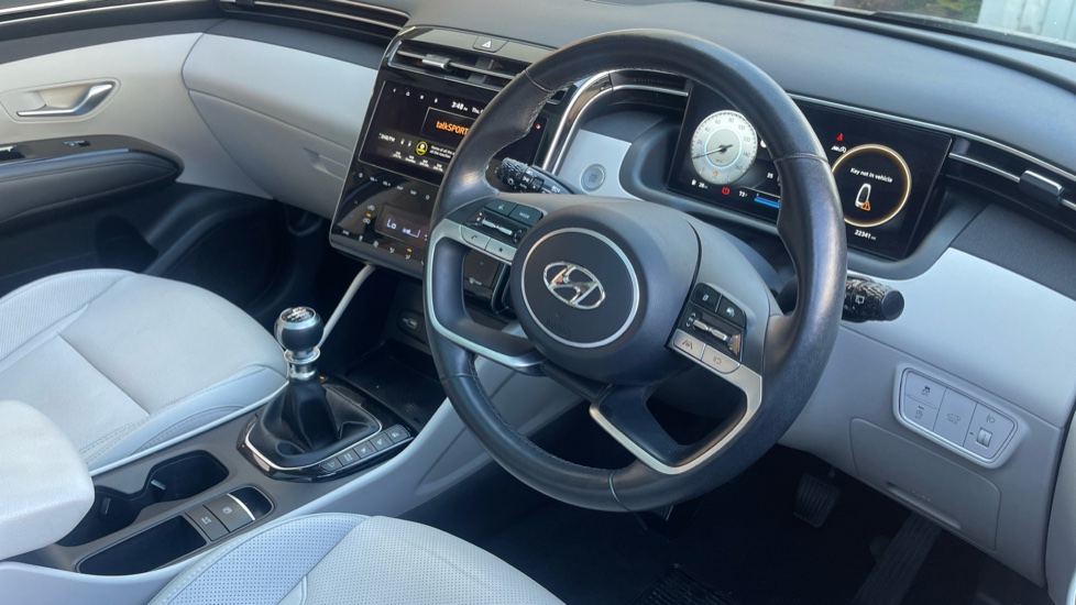 Hyundai TUCSON 1.6 TGDi Ultimate 5dr 2WD Petrol Estate - Image 11