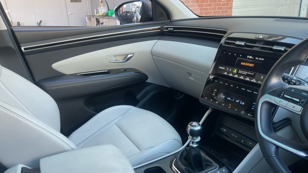 Hyundai TUCSON 1.6 TGDi Ultimate 5dr 2WD Petrol Estate - Image 14