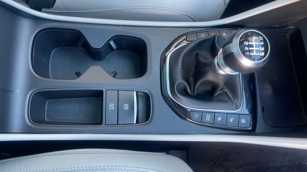 Hyundai TUCSON 1.6 TGDi Ultimate 5dr 2WD Petrol Estate - Image 32