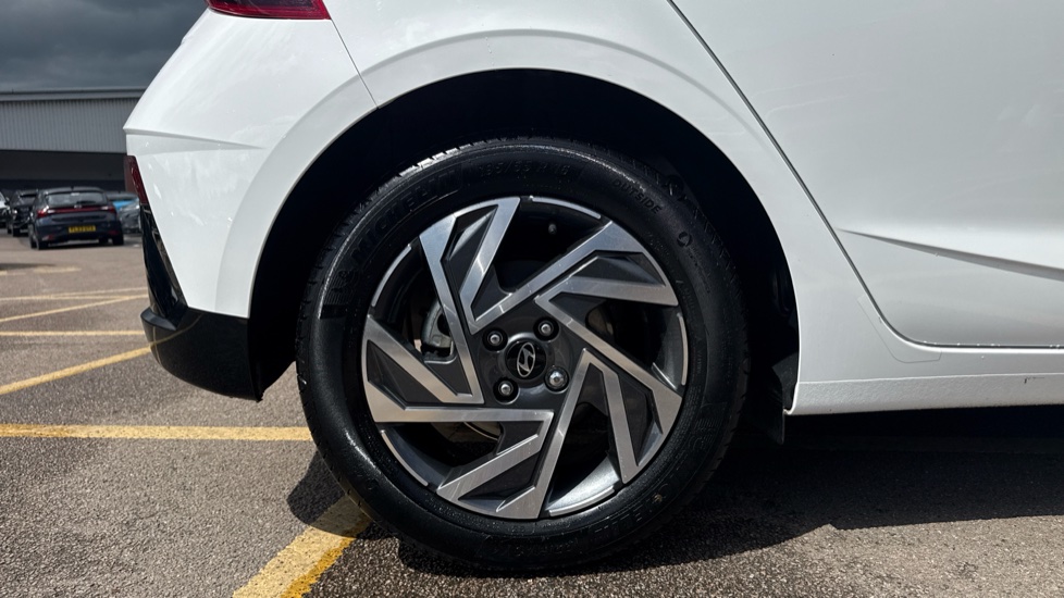 Hyundai i20 1.0T GDi Advance [Nav] 5dr Petrol Hatchback - Image 7