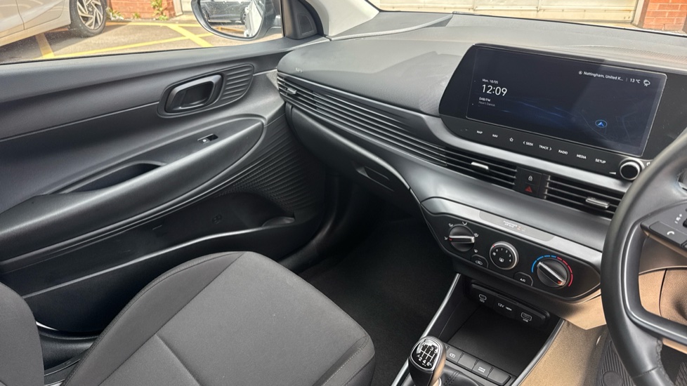 Hyundai i20 1.0T GDi Advance [Nav] 5dr Petrol Hatchback - Image 14