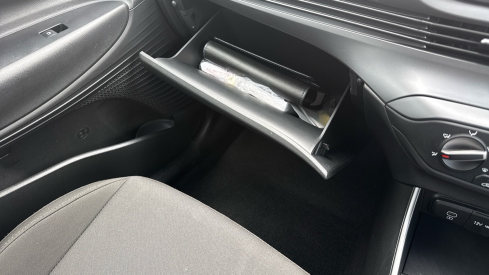 Hyundai i20 1.0T GDi Advance [Nav] 5dr Petrol Hatchback - Image 21
