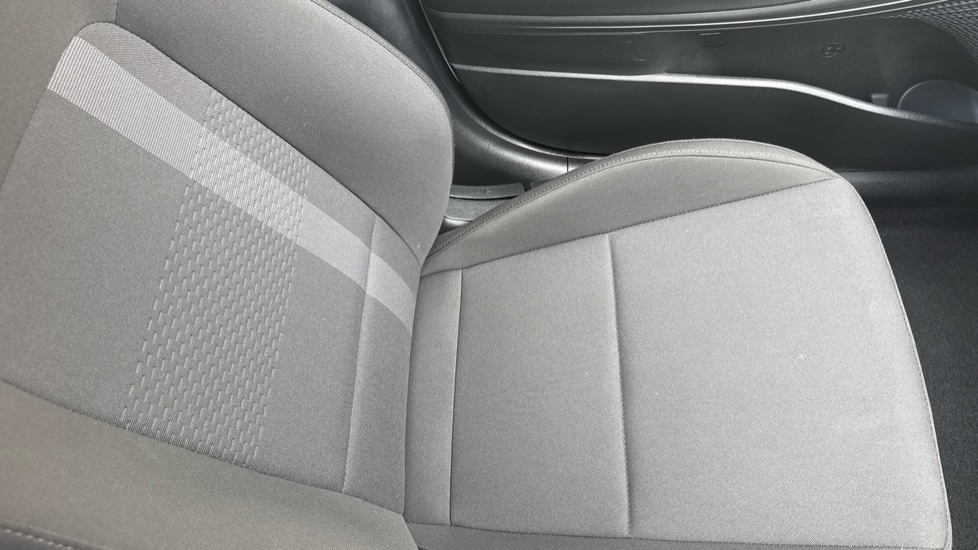 Hyundai i20 1.0T GDi Advance [Nav] 5dr Petrol Hatchback - Image 25