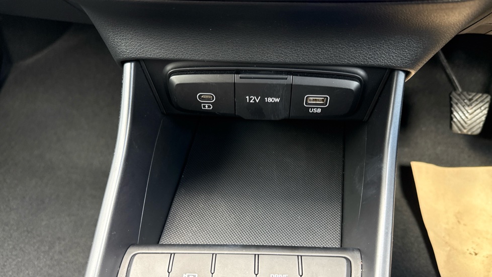 Hyundai i20 1.0T GDi Advance [Nav] 5dr Petrol Hatchback - Image 30