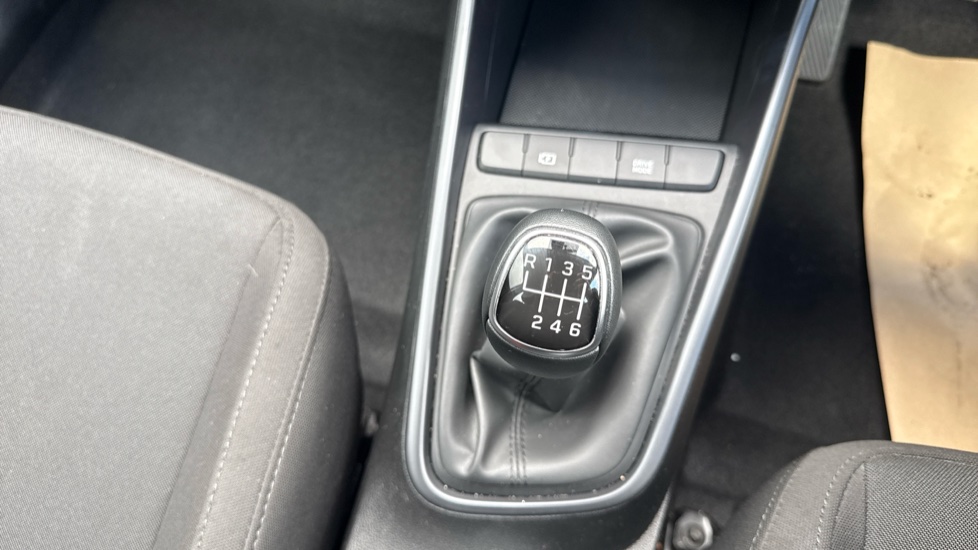 Hyundai i20 1.0T GDi Advance [Nav] 5dr Petrol Hatchback - Image 31