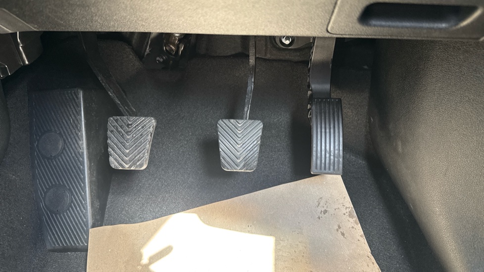 Hyundai i20 1.0T GDi Advance [Nav] 5dr Petrol Hatchback - Image 35