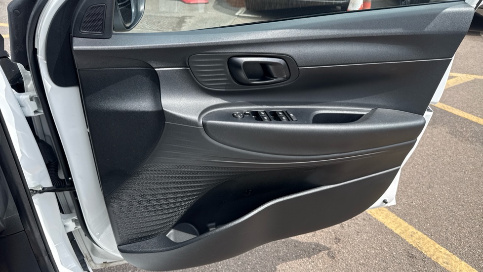 Hyundai i20 1.0T GDi Advance [Nav] 5dr Petrol Hatchback - Image 39
