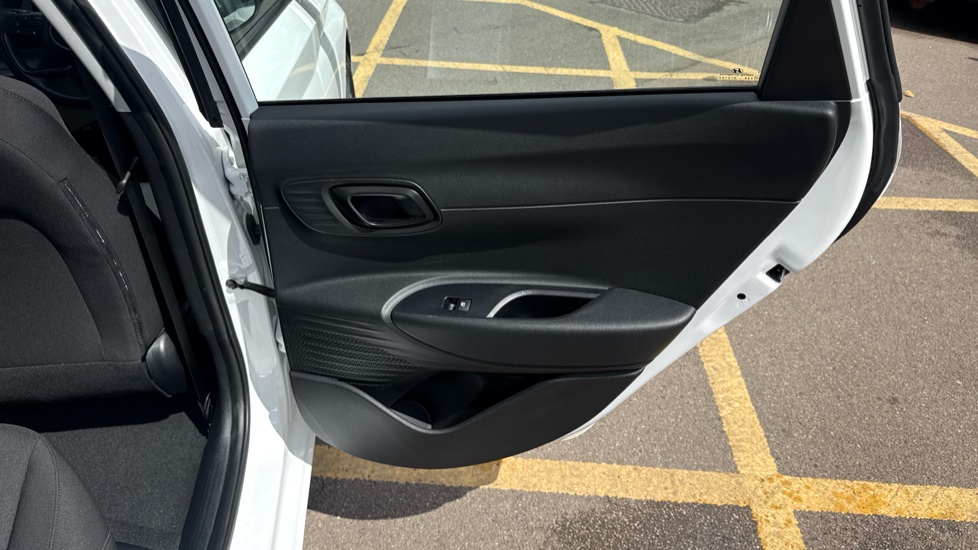 Hyundai i20 1.0T GDi Advance [Nav] 5dr Petrol Hatchback - Image 40