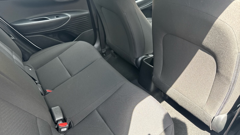 Hyundai i20 1.0T GDi Advance [Nav] 5dr Petrol Hatchback - Image 41
