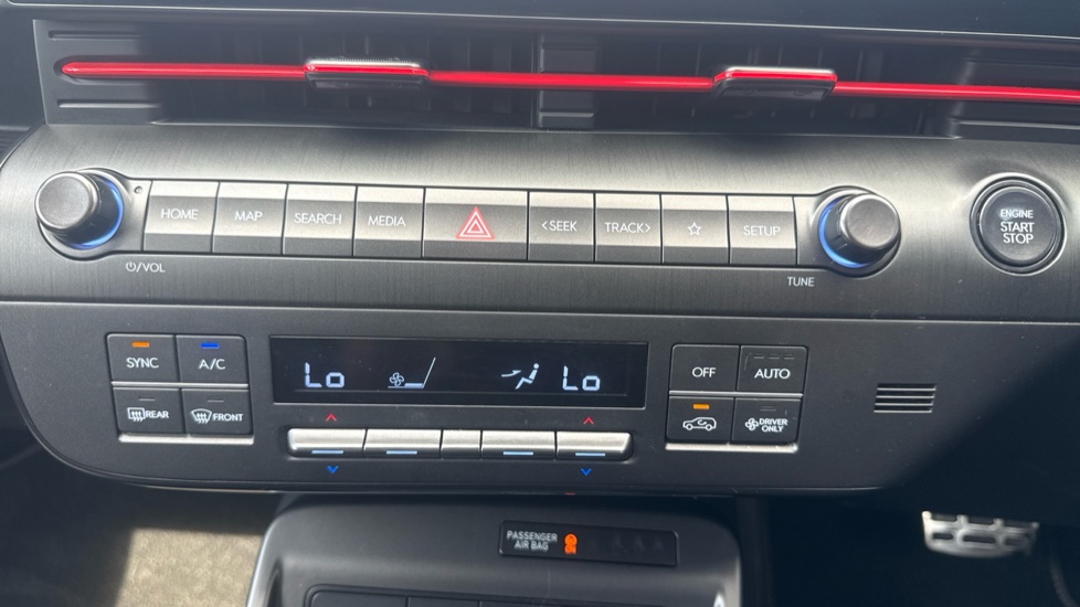 Hyundai KONA 1.6 Hybrid 129 N Line 5dr DCT Hybrid Hatchback - Image 24