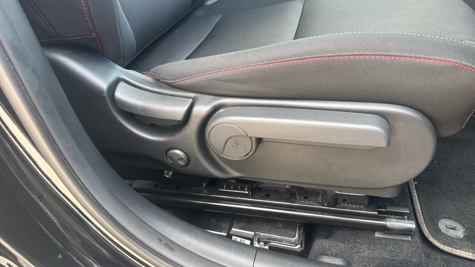 Hyundai KONA 1.6 Hybrid 129 N Line 5dr DCT Hybrid Hatchback - Image 41