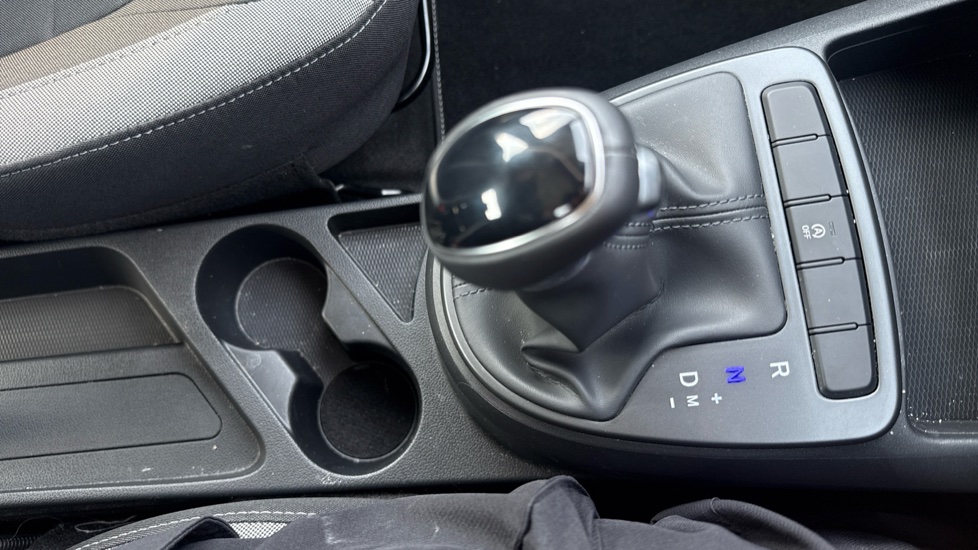 Hyundai i10 1.0 [63] Advance 5dr Auto [Nav] Petrol Hatchback - Image 28
