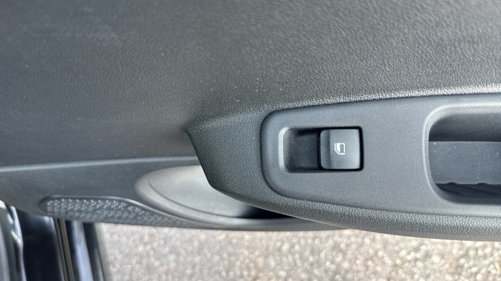 Hyundai i10 1.0 [63] Advance 5dr Auto [Nav] Petrol Hatchback - Image 39