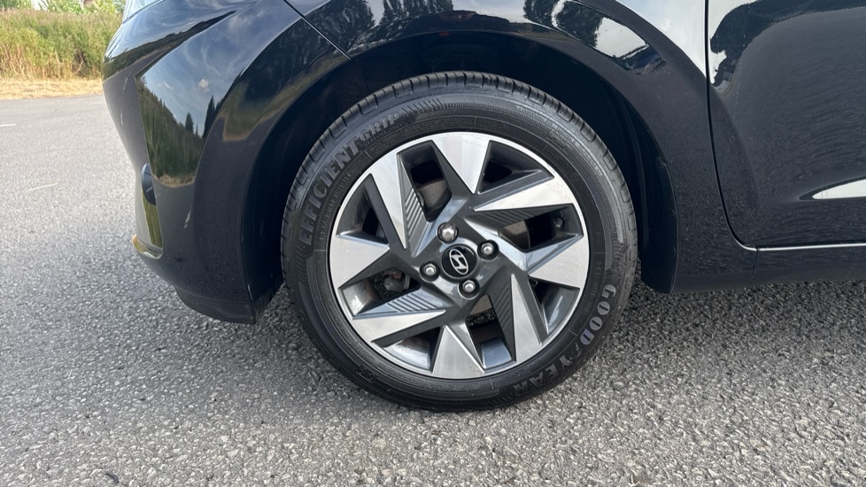 Hyundai i10 1.0 [63] Advance 5dr Auto [Nav] Petrol Hatchback - Image 45