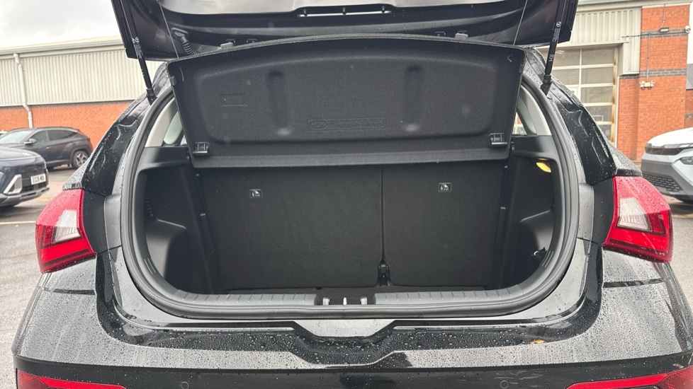 Hyundai i20 1.0T GDi Advance [Nav] 5dr Petrol Hatchback - Image 4