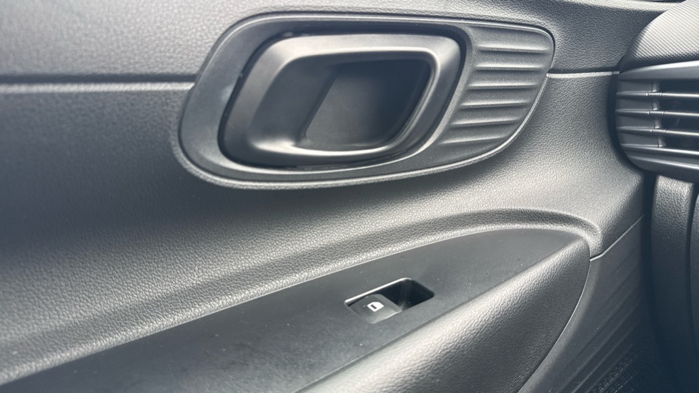 Hyundai i20 1.0T GDi Advance [Nav] 5dr Petrol Hatchback - Image 21