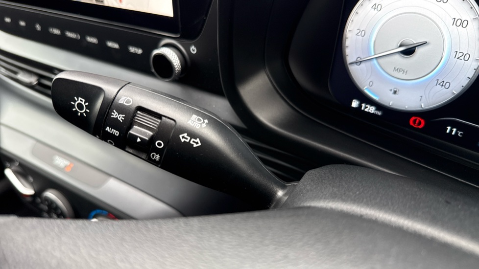 Hyundai i20 1.0T GDi Advance [Nav] 5dr Petrol Hatchback - Image 35