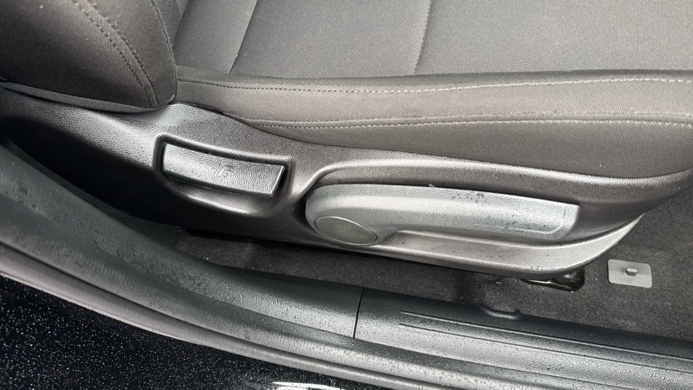 Hyundai i20 1.0T GDi Advance [Nav] 5dr Petrol Hatchback - Image 39