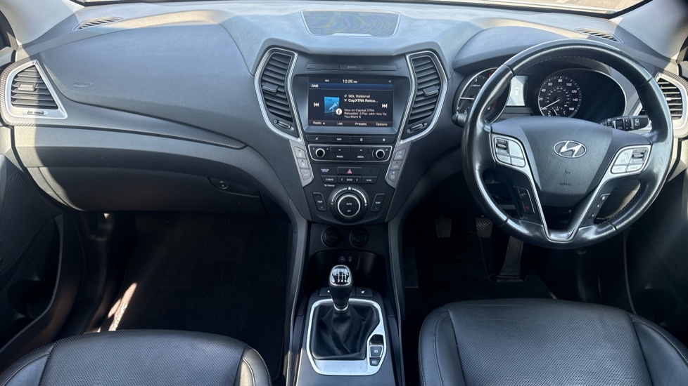 Hyundai SANTA FE 2.2 CRDi Blue Drive Premium 5dr [7 Seats] Diesel Estate - Image 10