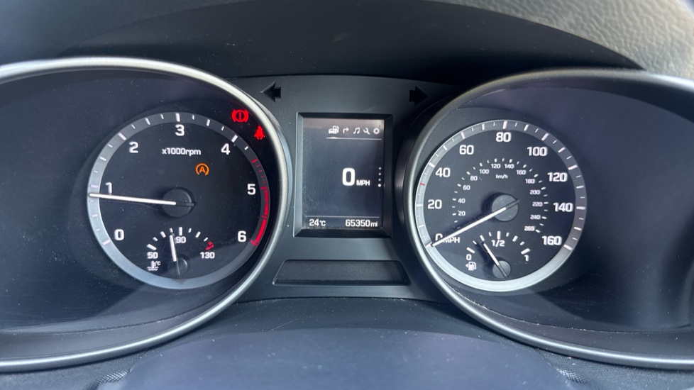 Hyundai SANTA FE 2.2 CRDi Blue Drive Premium 5dr [7 Seats] Diesel Estate - Image 18