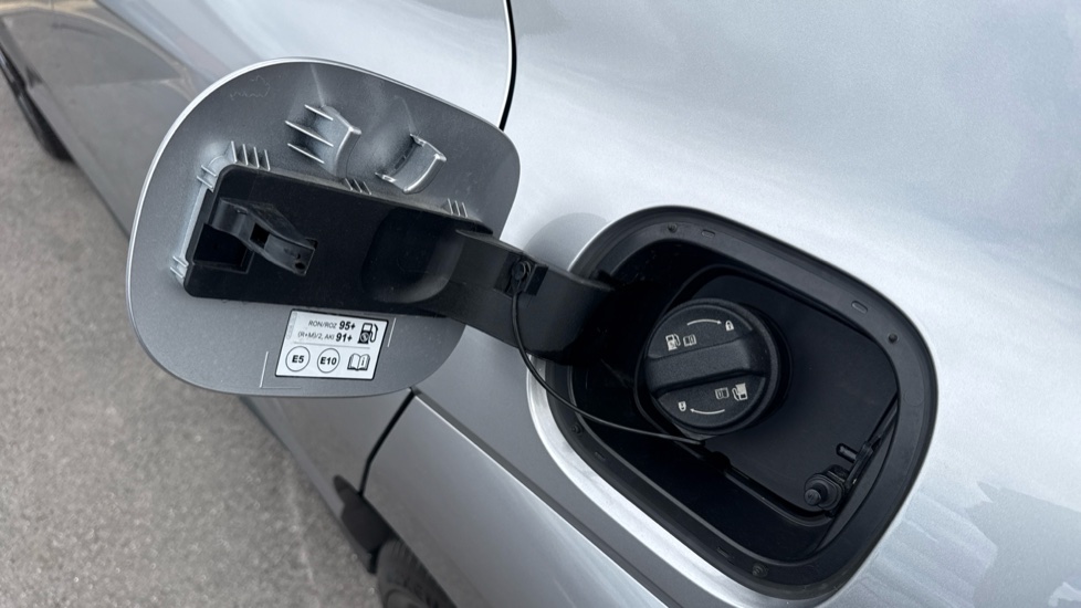 Hyundai KONA 1.6T 138 N Line 5dr Petrol Hatchback - Image 44