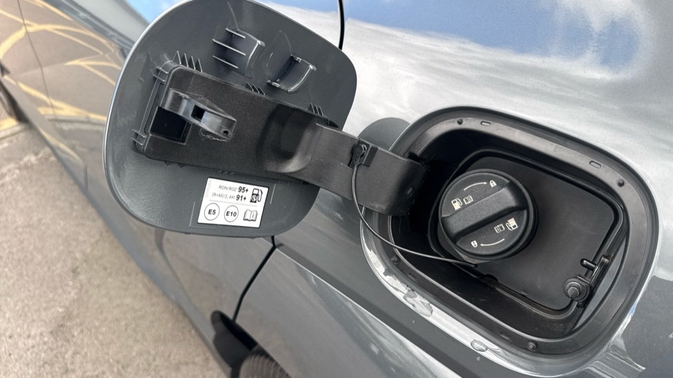 Hyundai KONA 1.6T 138 N Line 5dr Petrol Hatchback - Image 44