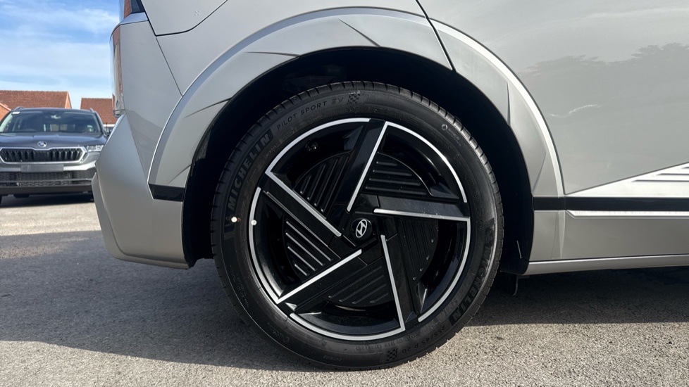Hyundai IONIQ 5 168kW Ultimate 84 kWh 5dr Auto Electric Hatchback - Image 7