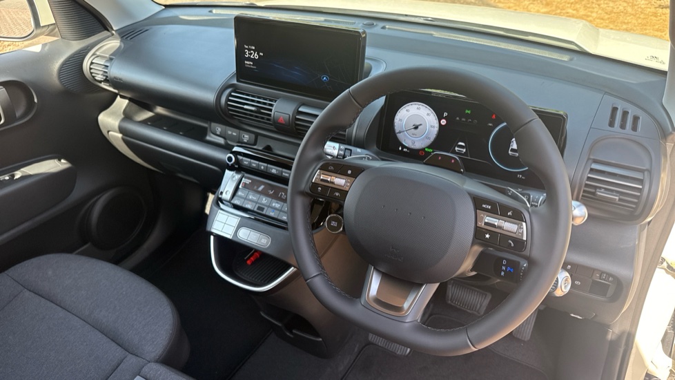 Hyundai INSTER 85kW 01 49kWh 5dr Auto Electric Hatchback - Image 11