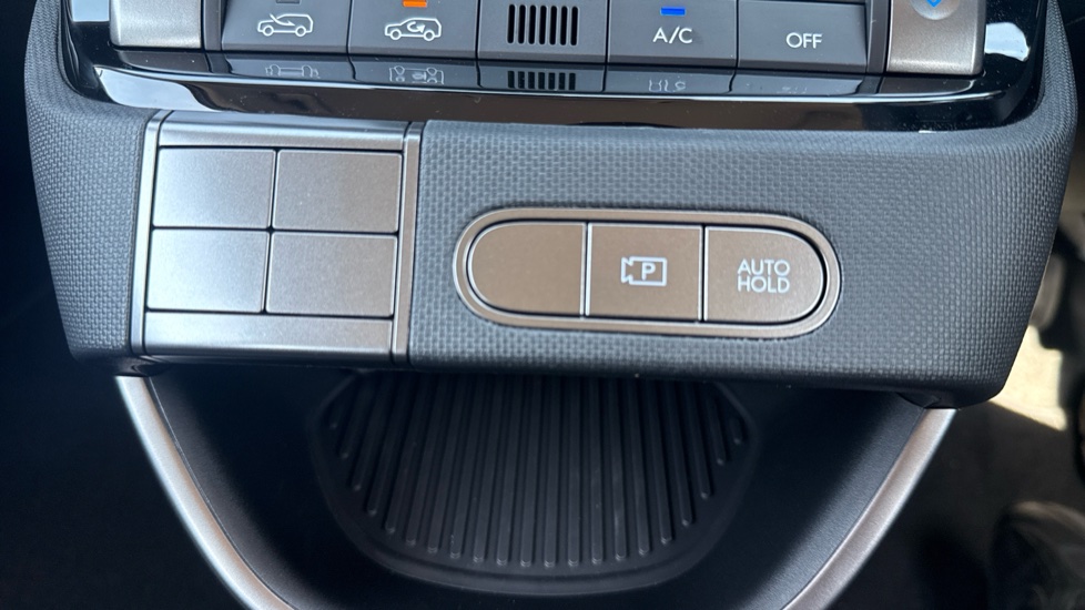 Hyundai INSTER 85kW 01 49kWh 5dr Auto Electric Hatchback - Image 28