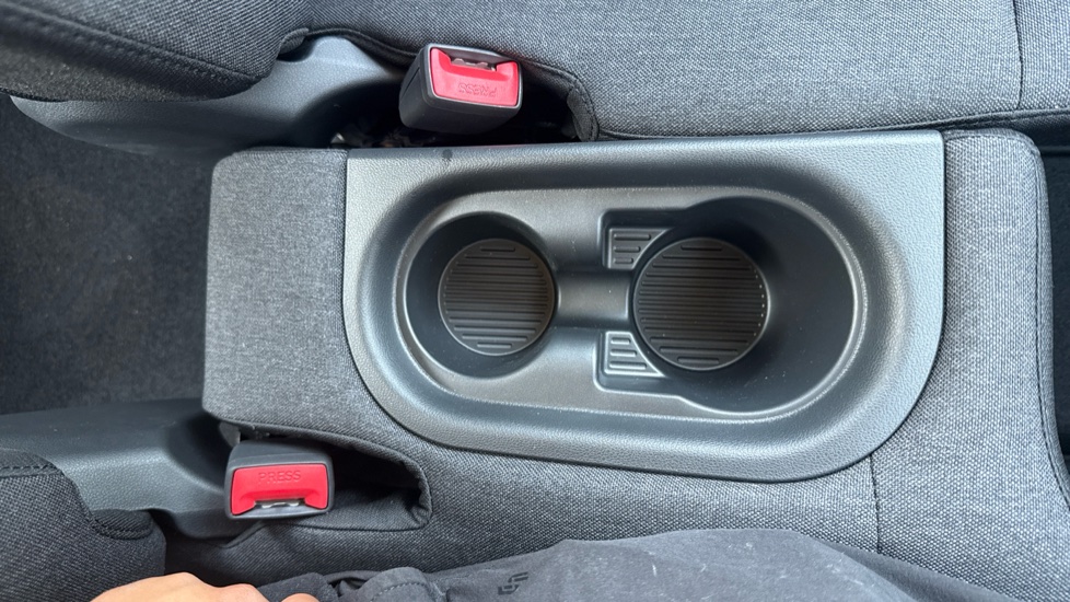 Hyundai INSTER 85kW 01 49kWh 5dr Auto Electric Hatchback - Image 31