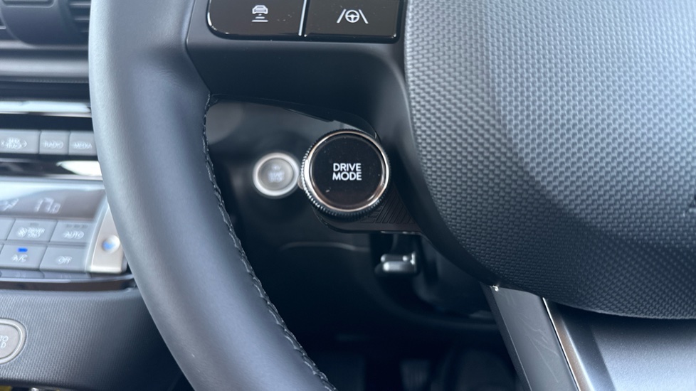 Hyundai INSTER 85kW 01 49kWh 5dr Auto Electric Hatchback - Image 33