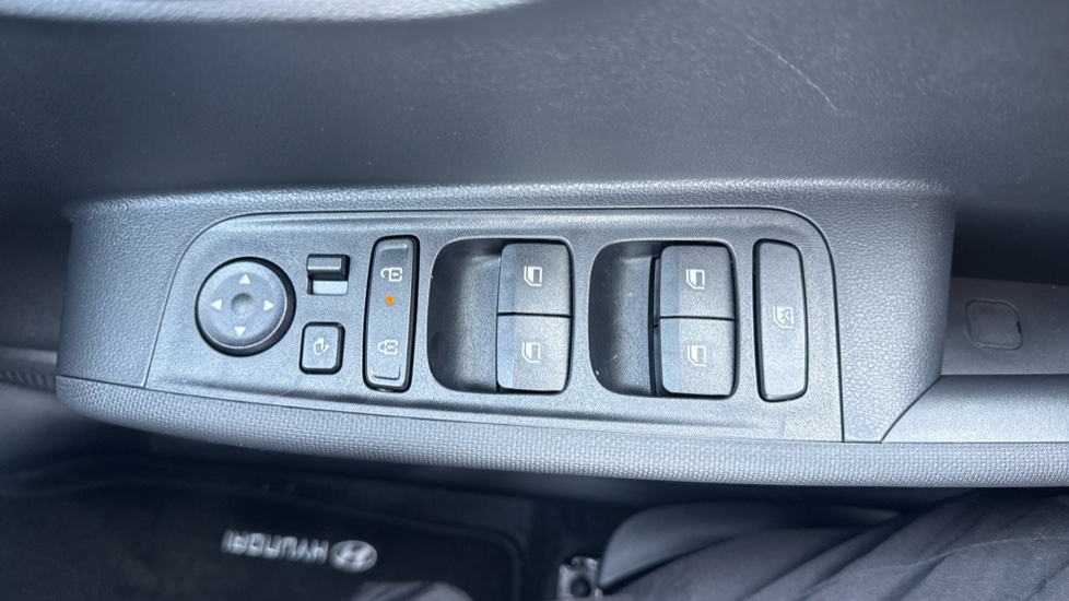 Hyundai INSTER 85kW 01 49kWh 5dr Auto Electric Hatchback - Image 37