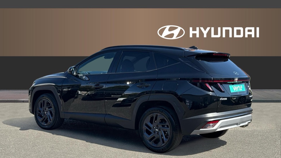 Hyundai TUCSON 1.6T 239 Hybrid Black Line 5dr Auto Hybrid Estate - Image 2
