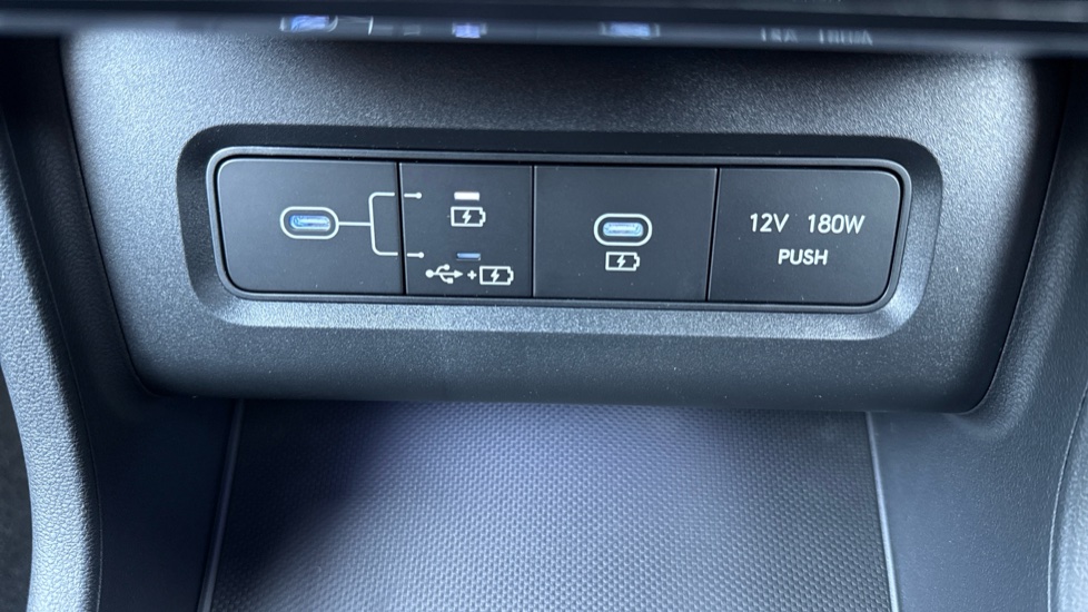 Hyundai TUCSON 1.6T 239 Hybrid Black Line 5dr Auto Hybrid Estate - Image 27