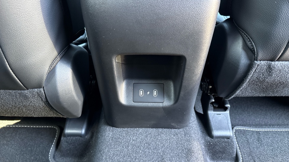 Hyundai TUCSON 1.6T 239 Hybrid Black Line 5dr Auto Hybrid Estate - Image 41