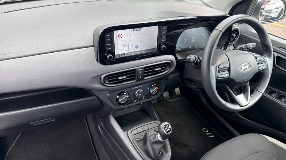 Hyundai i10 1.0 [63] Advance 5dr [Nav] Petrol Hatchback - Image 9