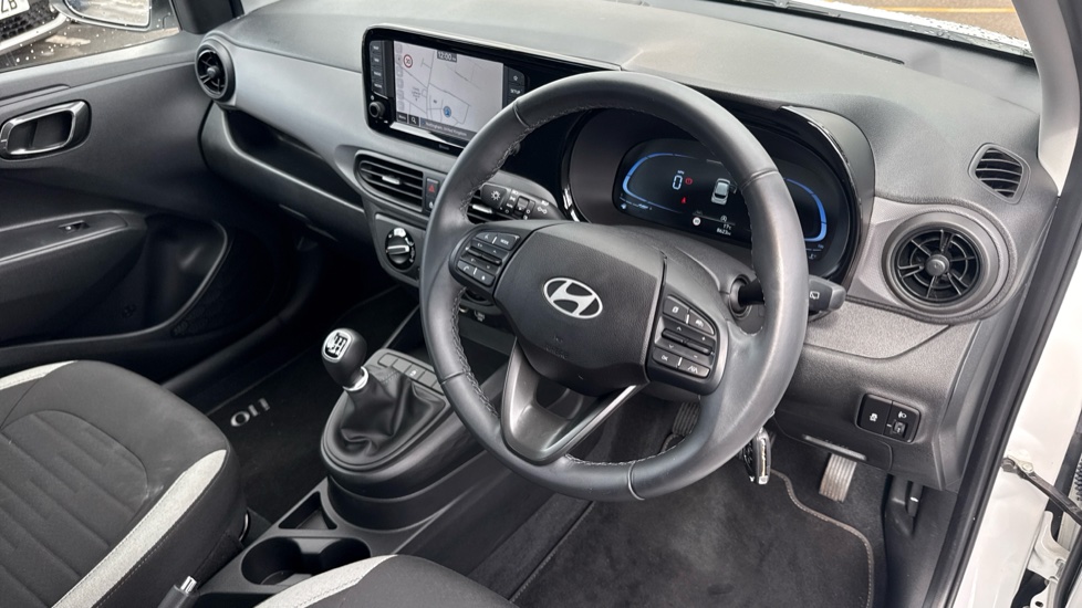 Hyundai i10 1.0 [63] Advance 5dr [Nav] Petrol Hatchback - Image 11
