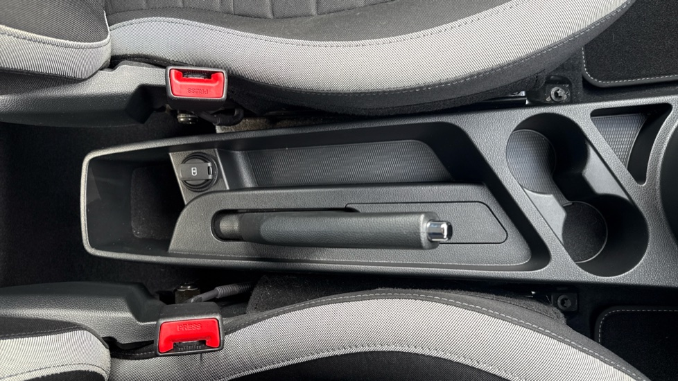 Hyundai i10 1.0 [63] Advance 5dr [Nav] Petrol Hatchback - Image 33
