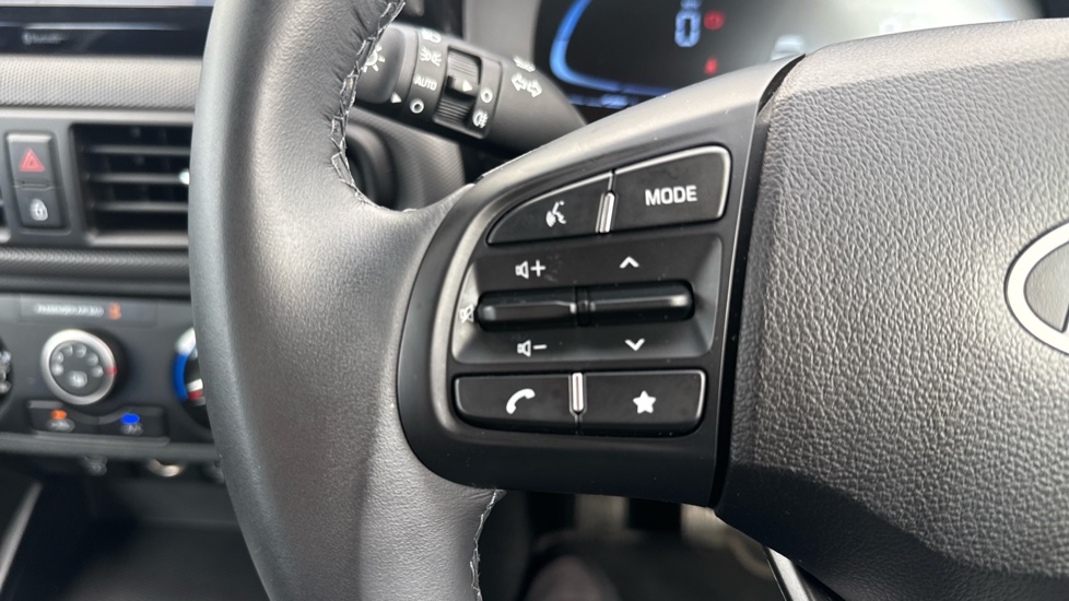 Hyundai i10 1.0 [63] Advance 5dr [Nav] Petrol Hatchback - Image 35