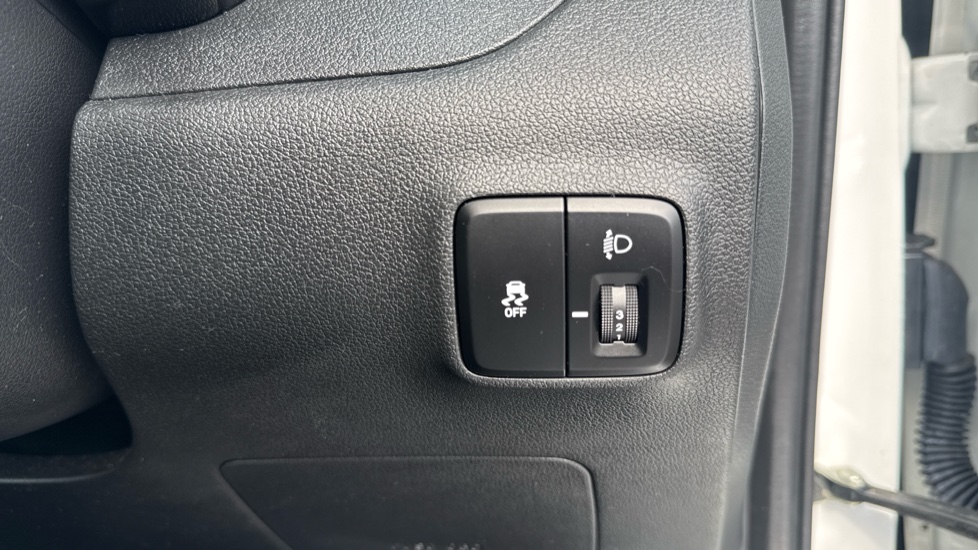 Hyundai i10 1.0 [63] Advance 5dr [Nav] Petrol Hatchback - Image 41