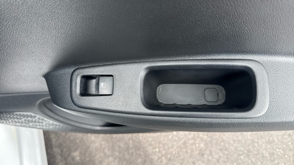 Hyundai i10 1.0 [63] Advance 5dr [Nav] Petrol Hatchback - Image 44