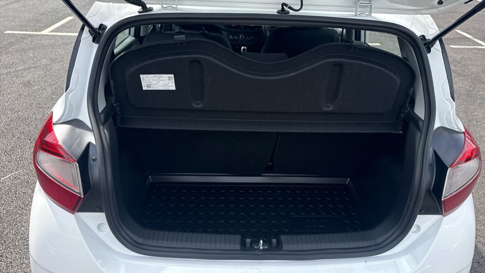 Hyundai i10 1.0 [63] Advance 5dr Auto [Nav] Petrol Hatchback - Image 4