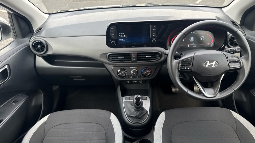 Hyundai i10 1.0 [63] Advance 5dr Auto [Nav] Petrol Hatchback - Image 10