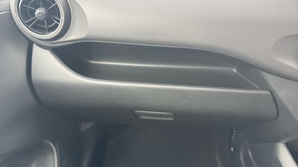 Hyundai i10 1.0 [63] Advance 5dr Auto [Nav] Petrol Hatchback - Image 23